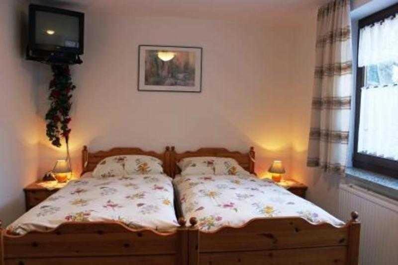 Privatunterkunft Gaestezimmer Am Tiefwarensee